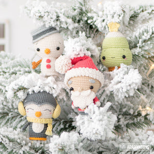Conjunto Minis de Navidad de la colección “Minis de AradiyaToys” / patrón de crochet de AradiyaToys (tutorial de Amigurumi en fichero PDF) / Santa, Pingüino, Muñeco de nieve y Árbol de Navidad