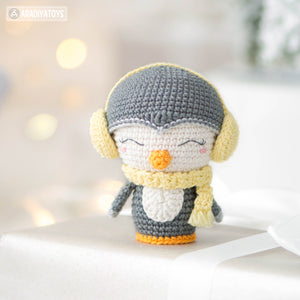 Set de minis Noël de la collection “AradiyaToys Minis” / modèle au crochet par AradiyaToys (Tutoriel amigurumi au format PDF) / Noël, Pingouin, Bonhomme de neige et Sapin