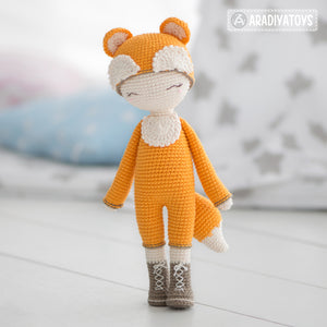 Friendy Laura the Fox from "AradiyaToys Friendies" collection / doll crochet pattern by AradiyaToys (Amigurumi tutorial PDF file)