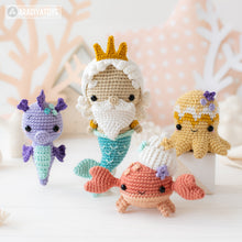 Cargar imagen en el visor de la galería, Kawaii Ocean Minis from “AradiyaToys Minis” collection / crochet patterns (Amigurumi tutorial PDF file) / crochet mermaid / amigurumi triton
