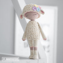 Load image into Gallery viewer, Friendy Wendy the Lamb from &quot;AradiyaToys Friendies&quot; collection / doll crochet pattern by AradiyaToys (Amigurumi tutorial PDF file)
