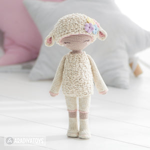 Friendy Wendy the Lamb from "AradiyaToys Friendies" collection / doll crochet pattern by AradiyaToys (Amigurumi tutorial PDF file)