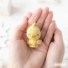 Carica l&#39;immagine nel visualizzatore di Gallery, Sunny Farm from “Mini Kingdom” collection / crochet patterns by AradiyaToys (Amigurumi tutorial PDF) / crochet chicken / amigurumi sunflower
