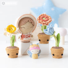 Carregar imagem no visualizador da galeria, Flower Garden from “Mini Kingdom” collection / crochet patterns by AradiyaToys (Amigurumi tutorial PDF file) / crochet flower / amigurumi
