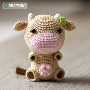 Crochet Pattern of Cow Mia from "AradiyaToys Design" (Amigurumi tutorial PDF file) / cute cow crochet pattern by AradiyaToys