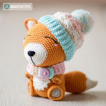 Cargar imagen en el visor de la galería, Fox Alice from “AradiyaToys Design” collection / fox crochet pattern by AradiyaToys (Amigurumi tutorial PDF file)
