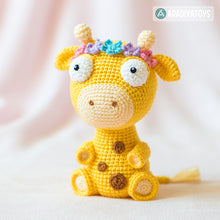 Załaduj obraz do przeglądarki galerii, Crochet Pattern of Giraffe Ellie from &quot;AradiyaToys Design&quot; (Amigurumi tutorial PDF file) / cute giraffe crochet pattern by AradiyaToys
