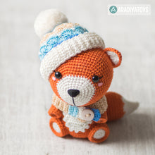 Cargar imagen en el visor de la galería, Fox Alice from “AradiyaToys Design” collection / fox crochet pattern by AradiyaToys (Amigurumi tutorial PDF file)
